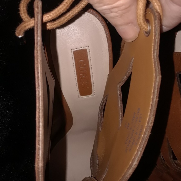 Guess cut out saddle brown heels - Picture 3 of 4